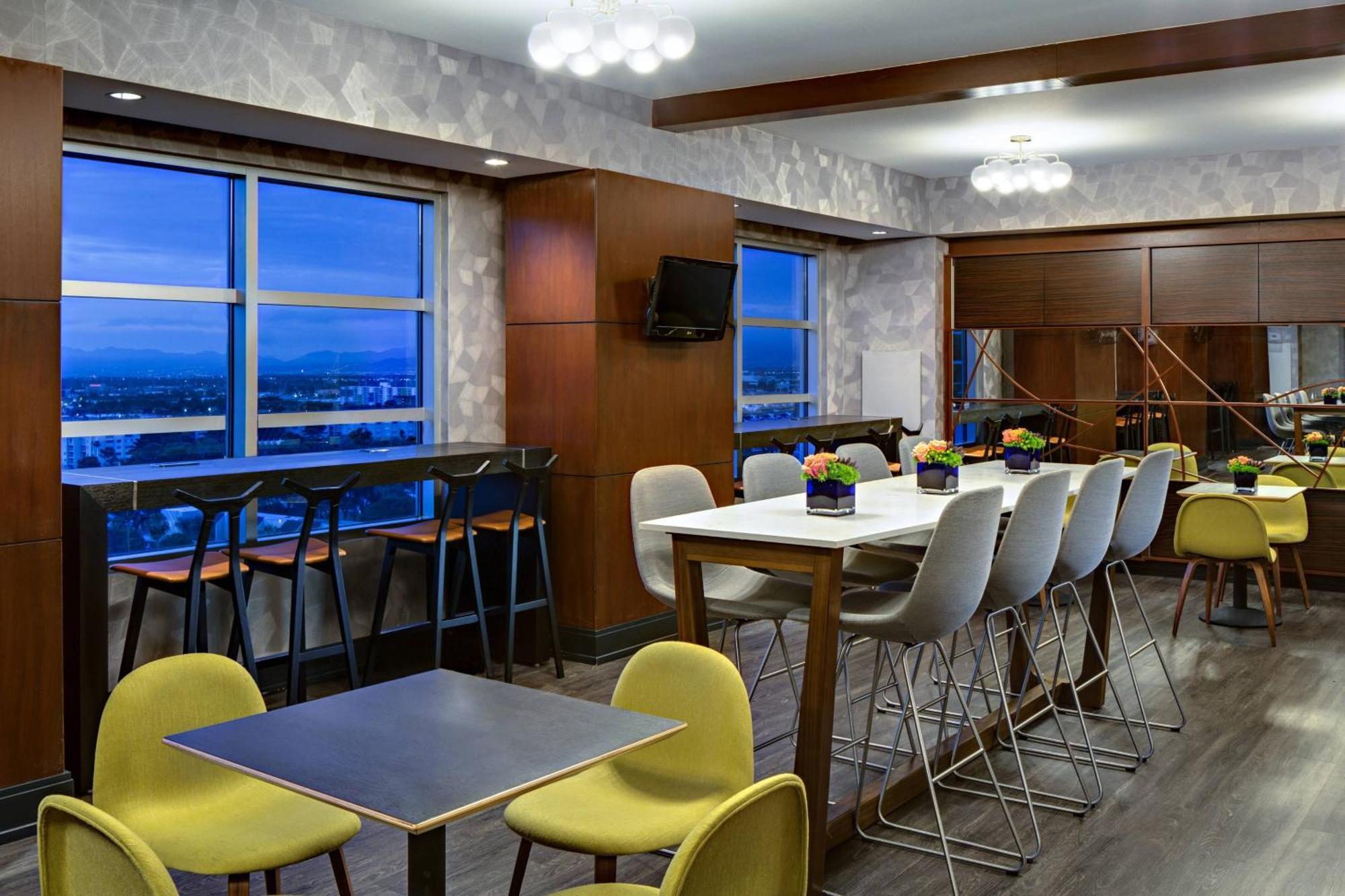 Renaissance Las Vegas Hotel Dış mekan fotoğraf