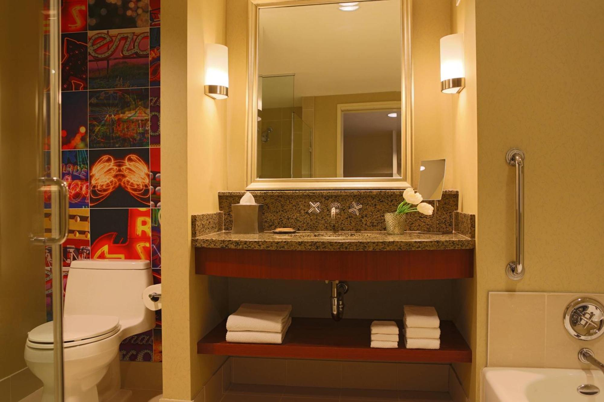 Renaissance Las Vegas Hotel Dış mekan fotoğraf